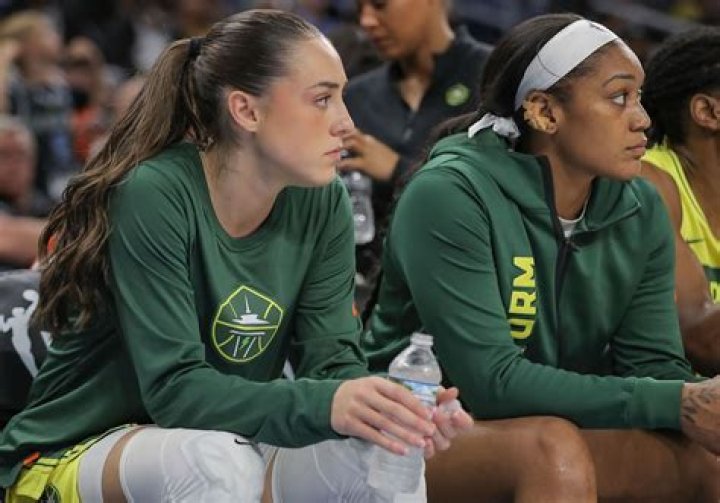 
UConn: Who Are Daryl And Michelle Alleyne? Meet Nahiem Alleyne Parents 