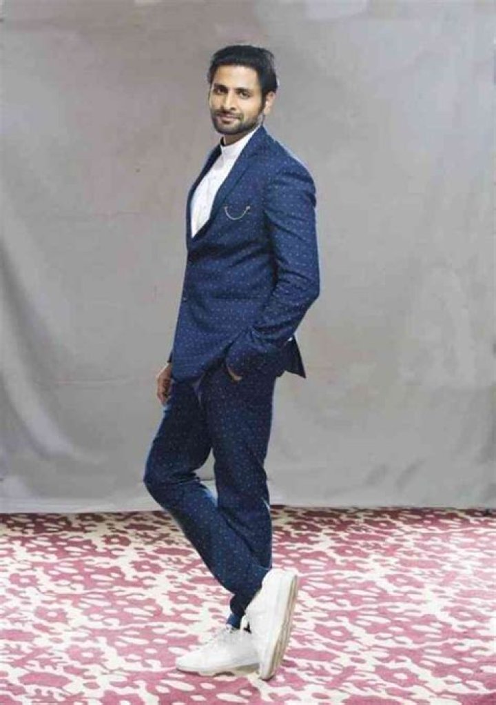 Vaibhav Tatwawaadi Height, Weight, Net Worth, Age, Birthday, Wikipedia, Who, Instagram, Biography