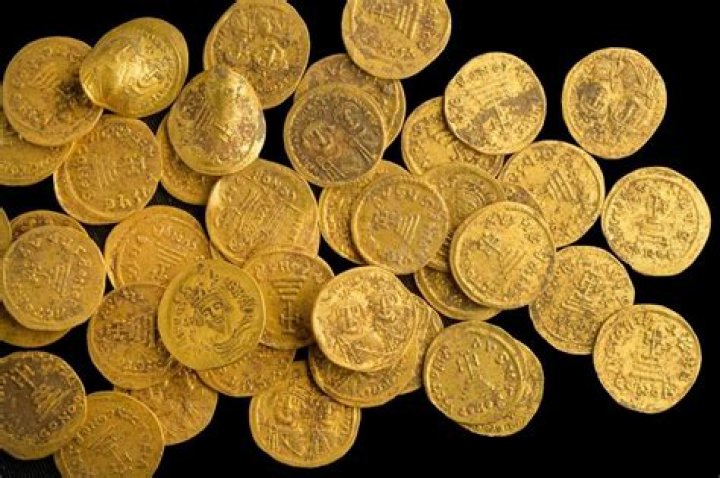 What does piedfort mean in coins?
