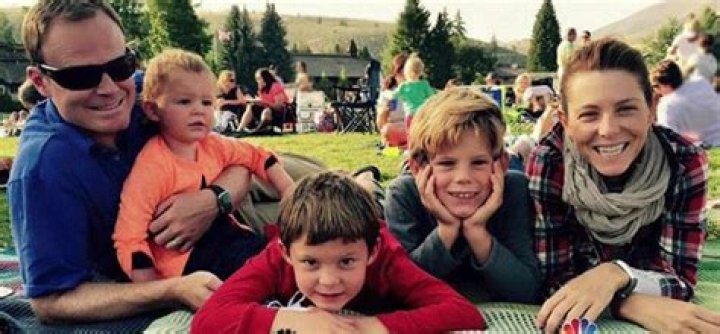 What happened to Stephanie Ruhle from MSNBC? Her Bio: Husband Andy Hubbard, Net Worth, Parents, Wedding, New Home