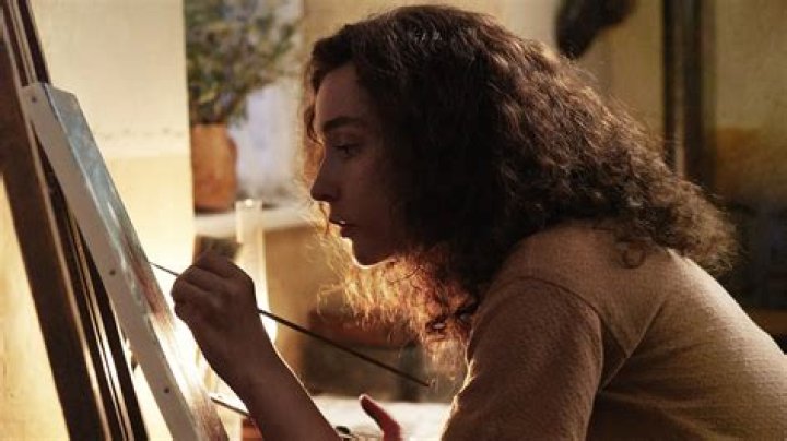 When does cristal carrington die?