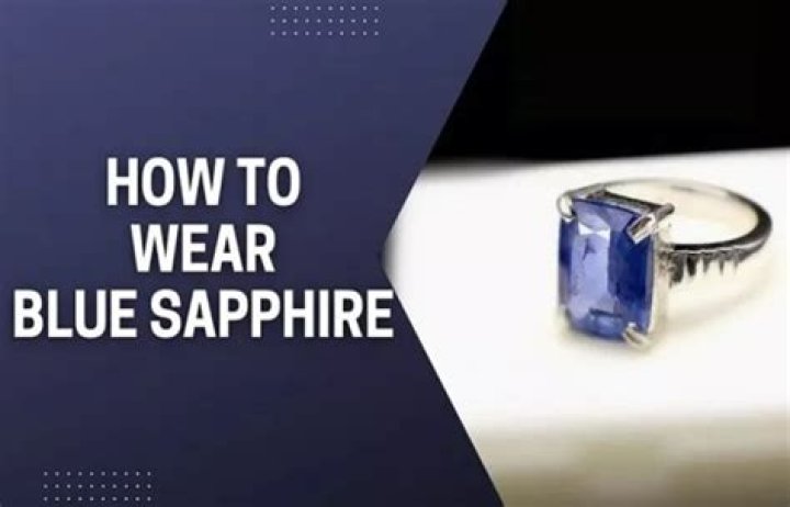 When should blue sapphire be worn?
