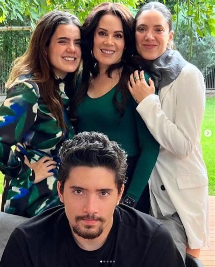 Where Is America Guinart Now? Alejandro Fernandez Ex Wife – Children And New Partner 2022