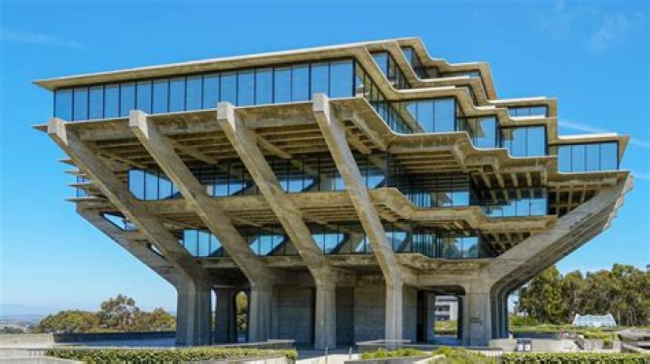 Where is the brutalist building located?