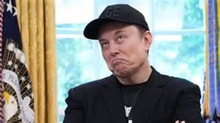 Which of the following was a problem associated with the age of absolutism?