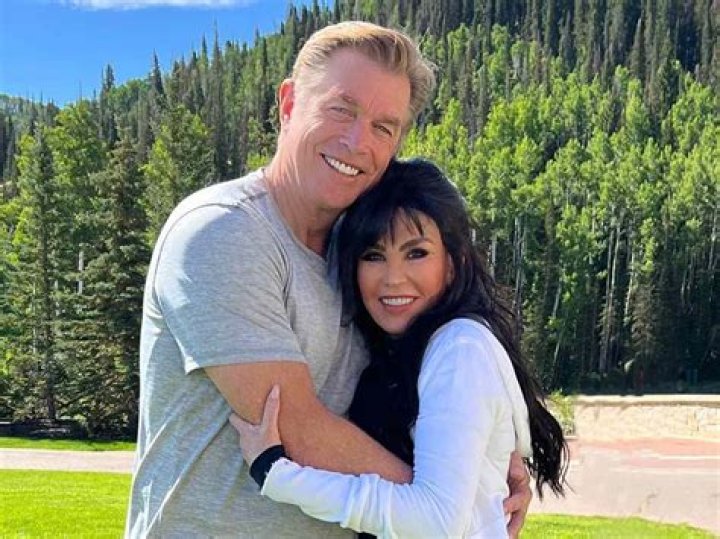 Who's daniel craig married to?