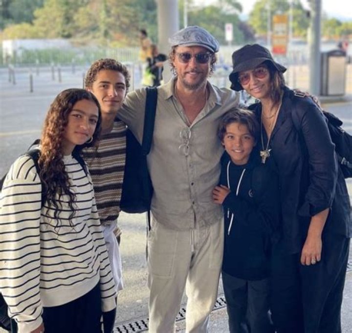 
Who Are Bernardo Da Silva Parents? Explore More About His Father Mother And Siblings 