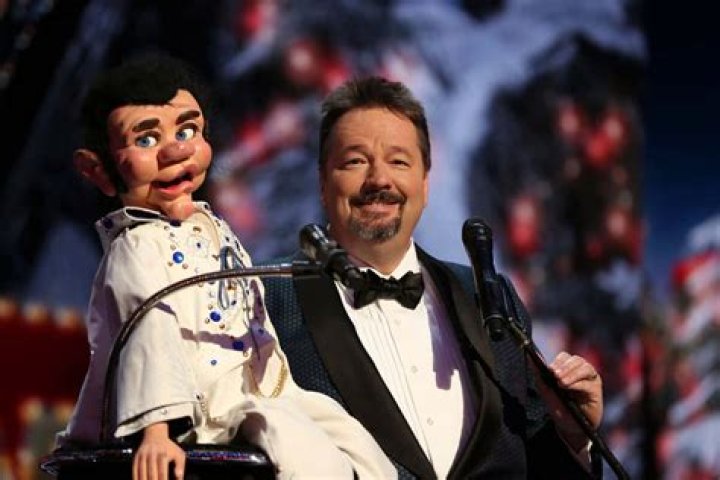 Who are Terry Fators Parents? Terry Fator Biography, Parents Name, Nationality and More