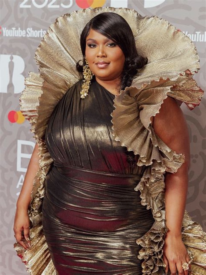 
Who is Asha Daniels, fashion designer suing Lizzo? 
