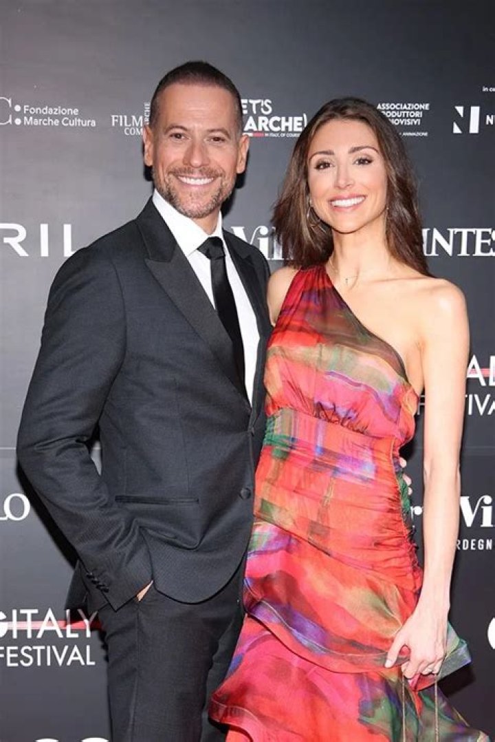 
Who is Bianca Wallace, Ioan Gruffudd’s girlfriend? 