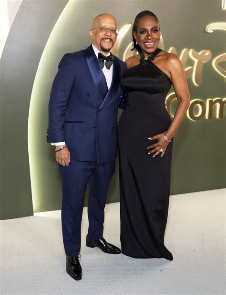 
Who Is Dr Lavina Lee Married To? Macquarie University Professor Husband And Family Details Explored 