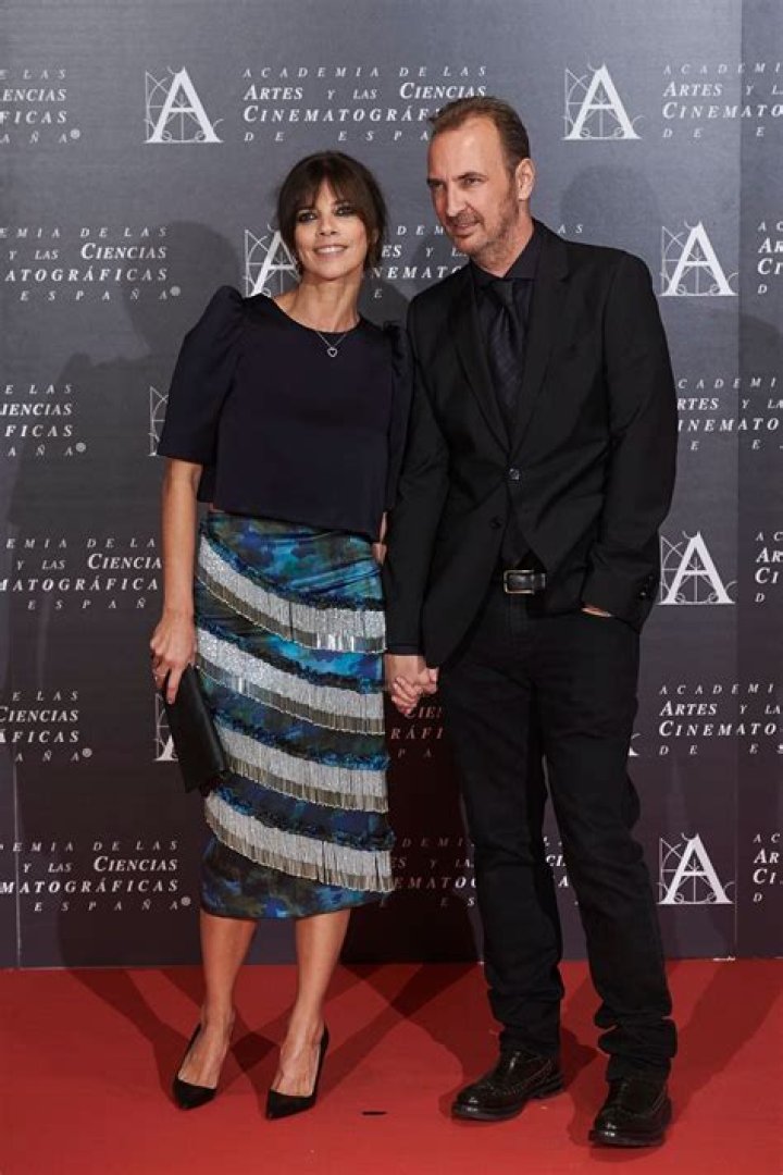 
Who Is Maribel Verdú Husband Pedro Larrañaga? Kids Parents And Net Worth 