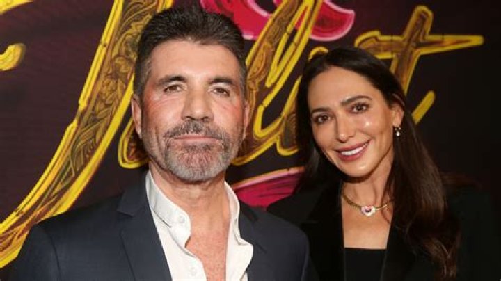 
Who is Simon Cowell Wife? 