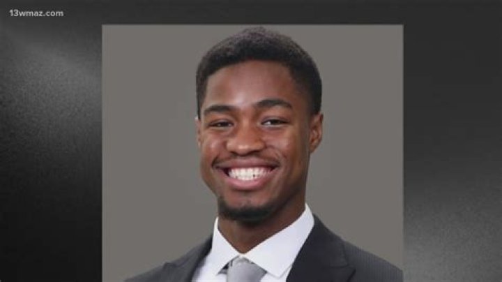 
Who was Baba Agbaje? Mercer University student suffers cardiac arrest at pickup football game, dies 