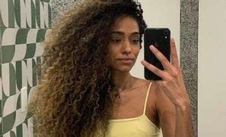 Who was Isis Freitas? Brazilian actress and model dies at 22 after being rushed to hospital