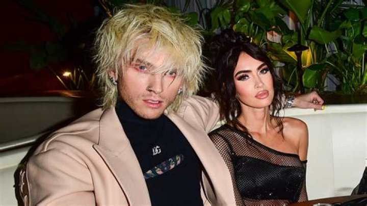 
Why Do Fans Think Megan Fox And MGK Broke Up In 2022? Viral Red Carpet Clip Leads To Separation Rumors 