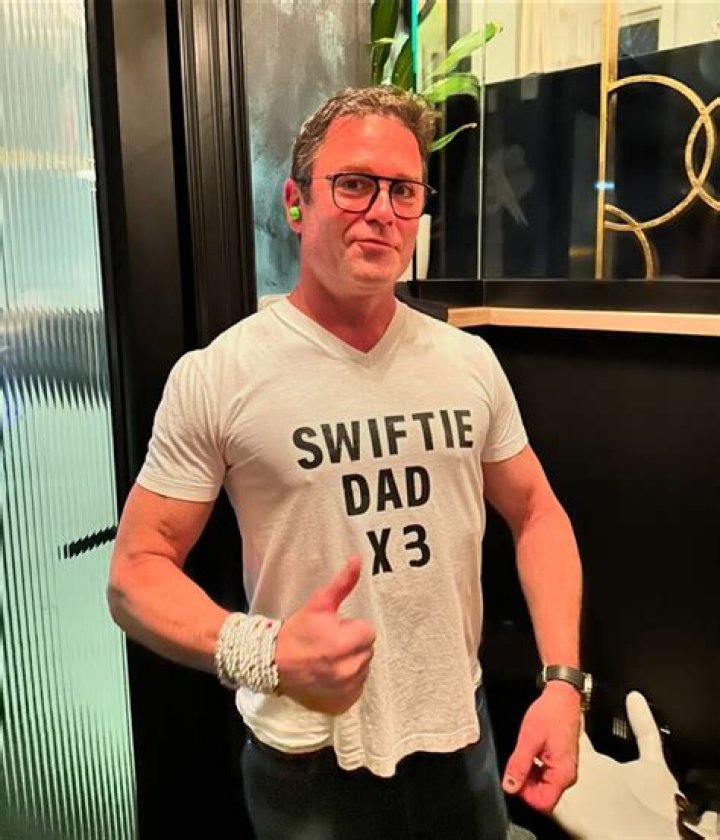 Yannick Bisson Height, Weight, Net Worth, Age, Birthday, Wikipedia, Who, Nationality, Biography